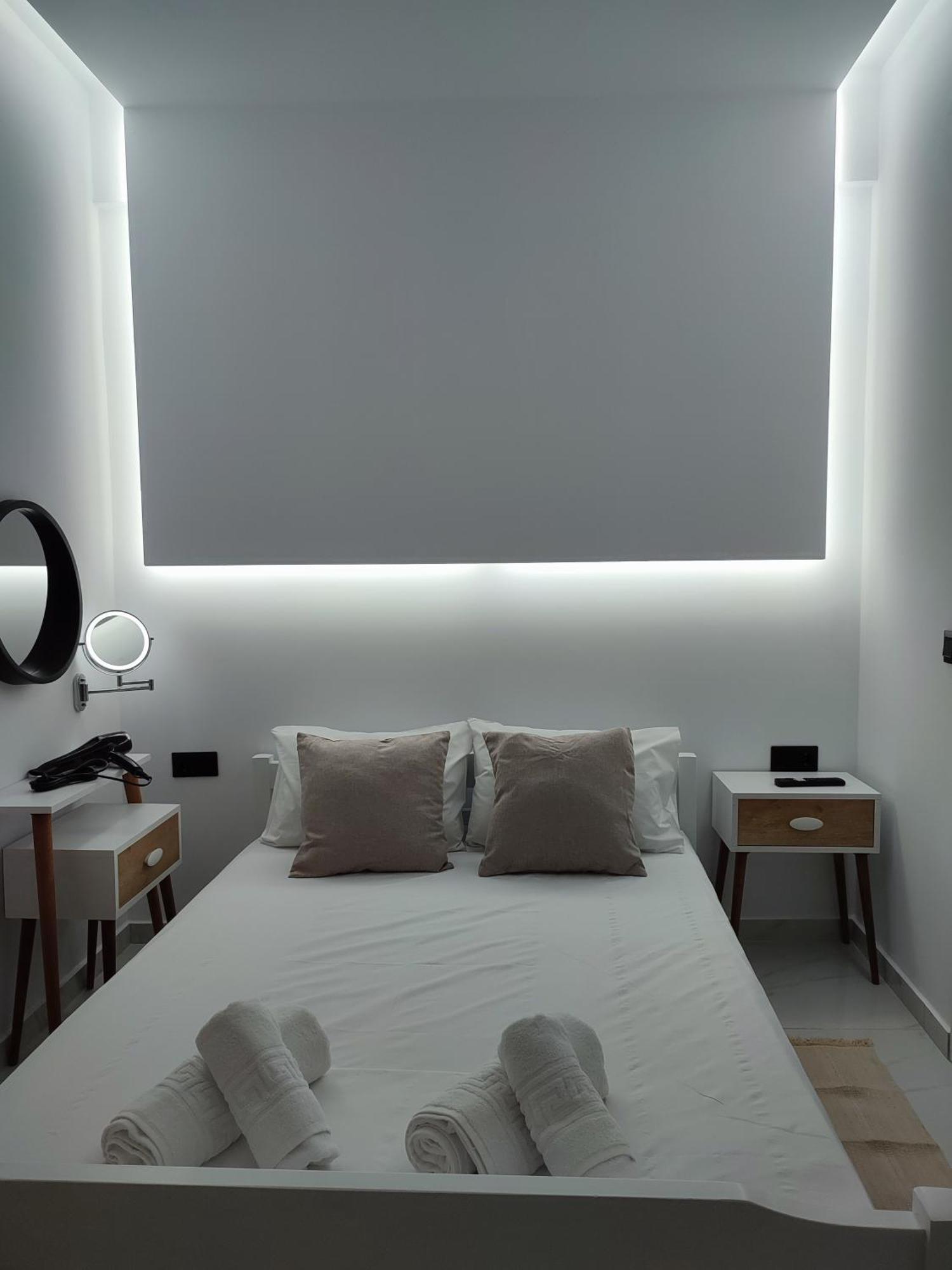 Alexander Luxury Apartments & Studios 美塔摩尔弗斯 客房 照片